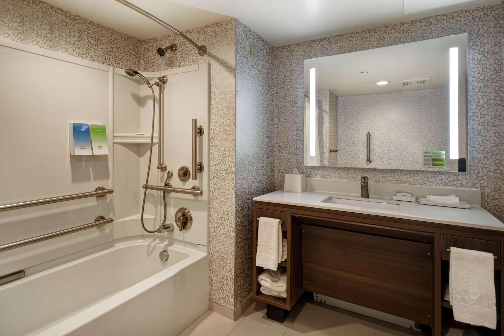 Hotel Home2 By Hilton Buffalo
